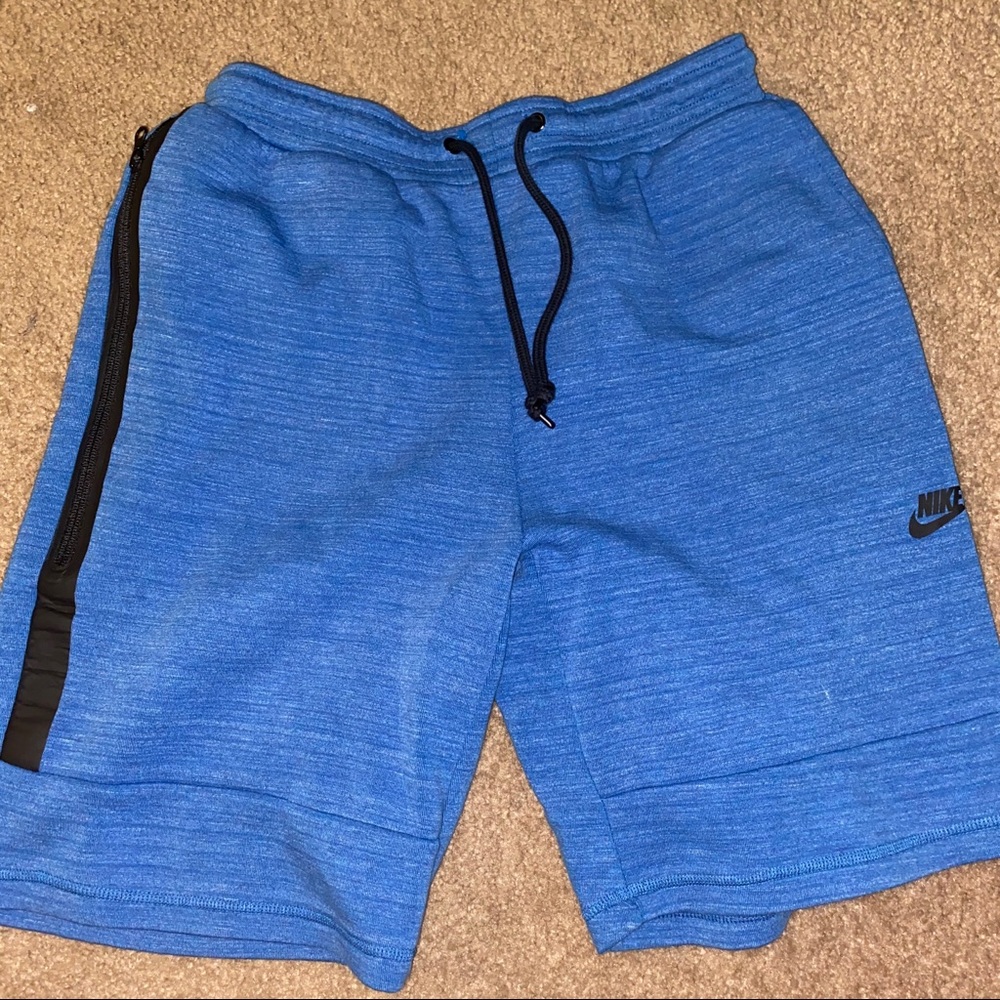 Nike Tech Sweatshorts Size Large